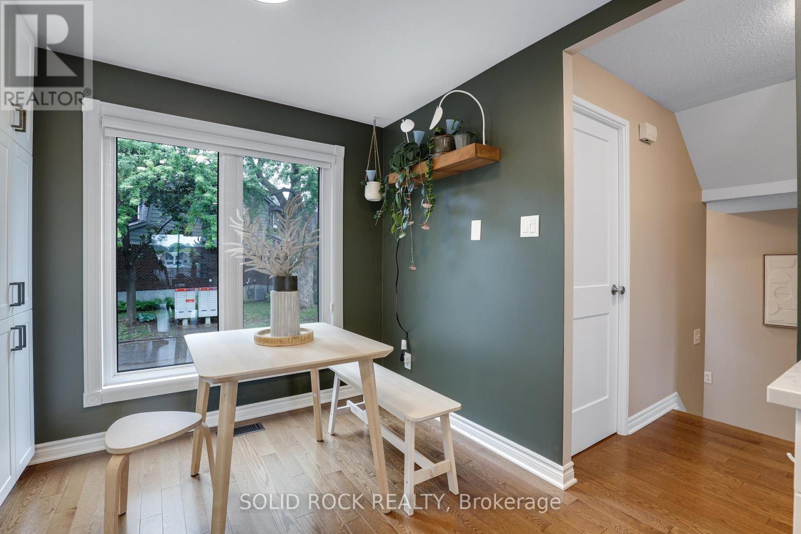 97 Beachview Private, Ottawa, ON