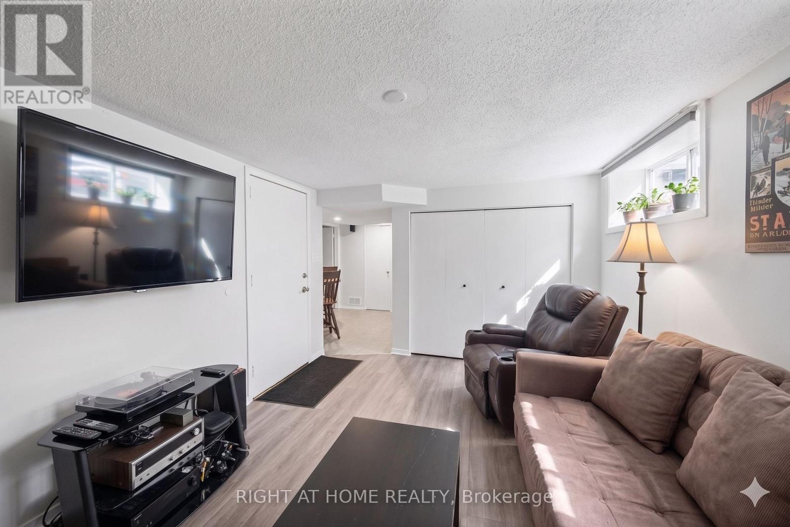 2709 Don Street, Ottawa, ON