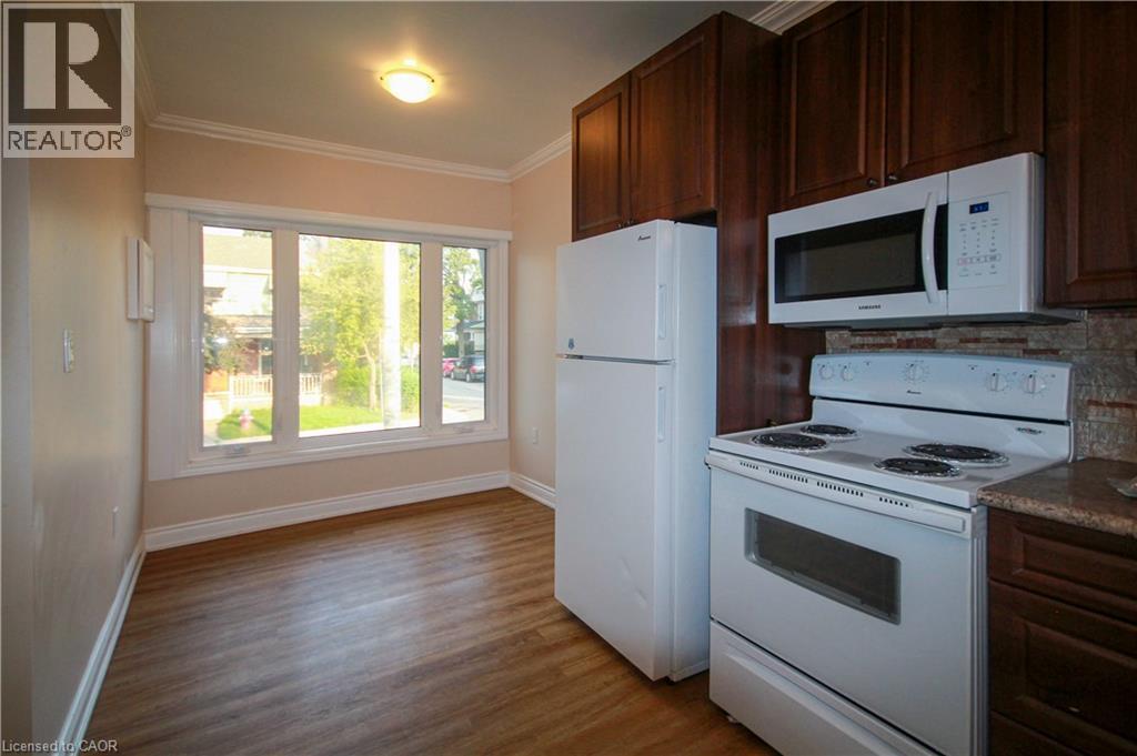 52 Cedar Avenue, Hamilton, ON