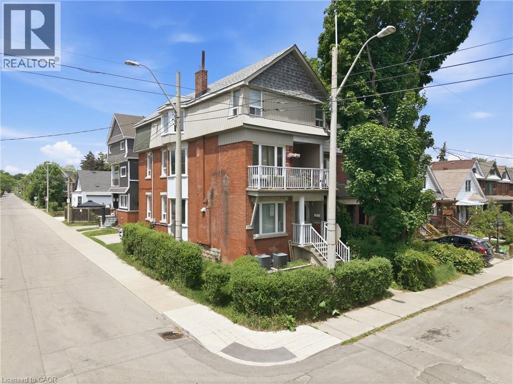 52 Cedar Avenue, Hamilton, ON