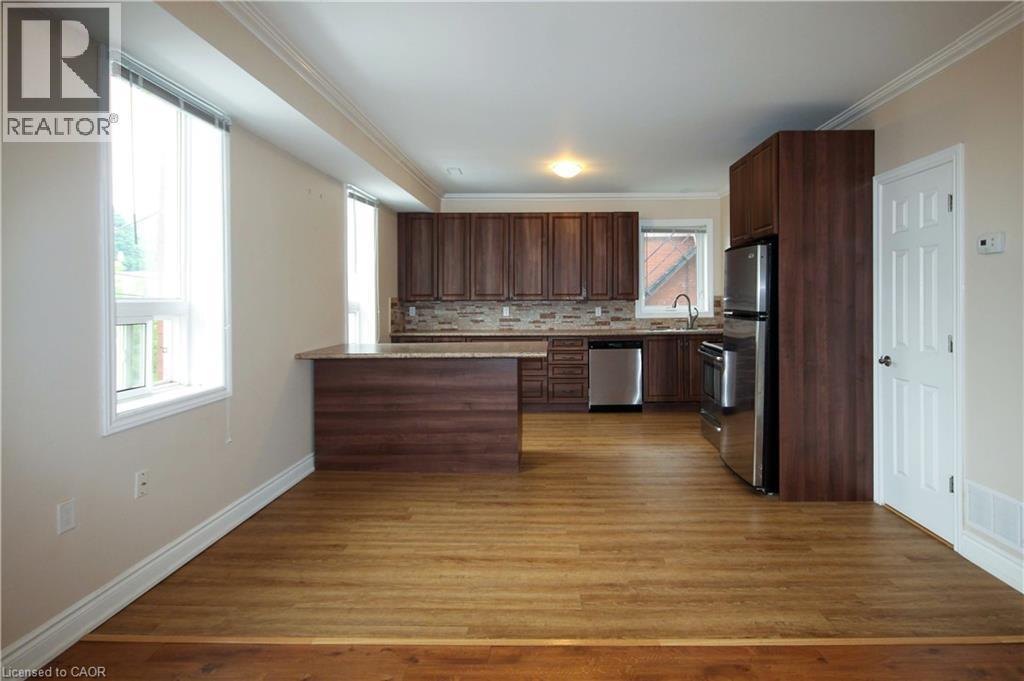 52 Cedar Avenue, Hamilton, ON