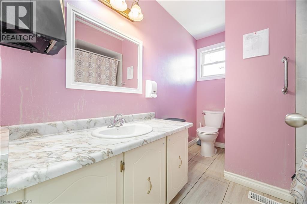 178 Athenia Drive, Hamilton, ON