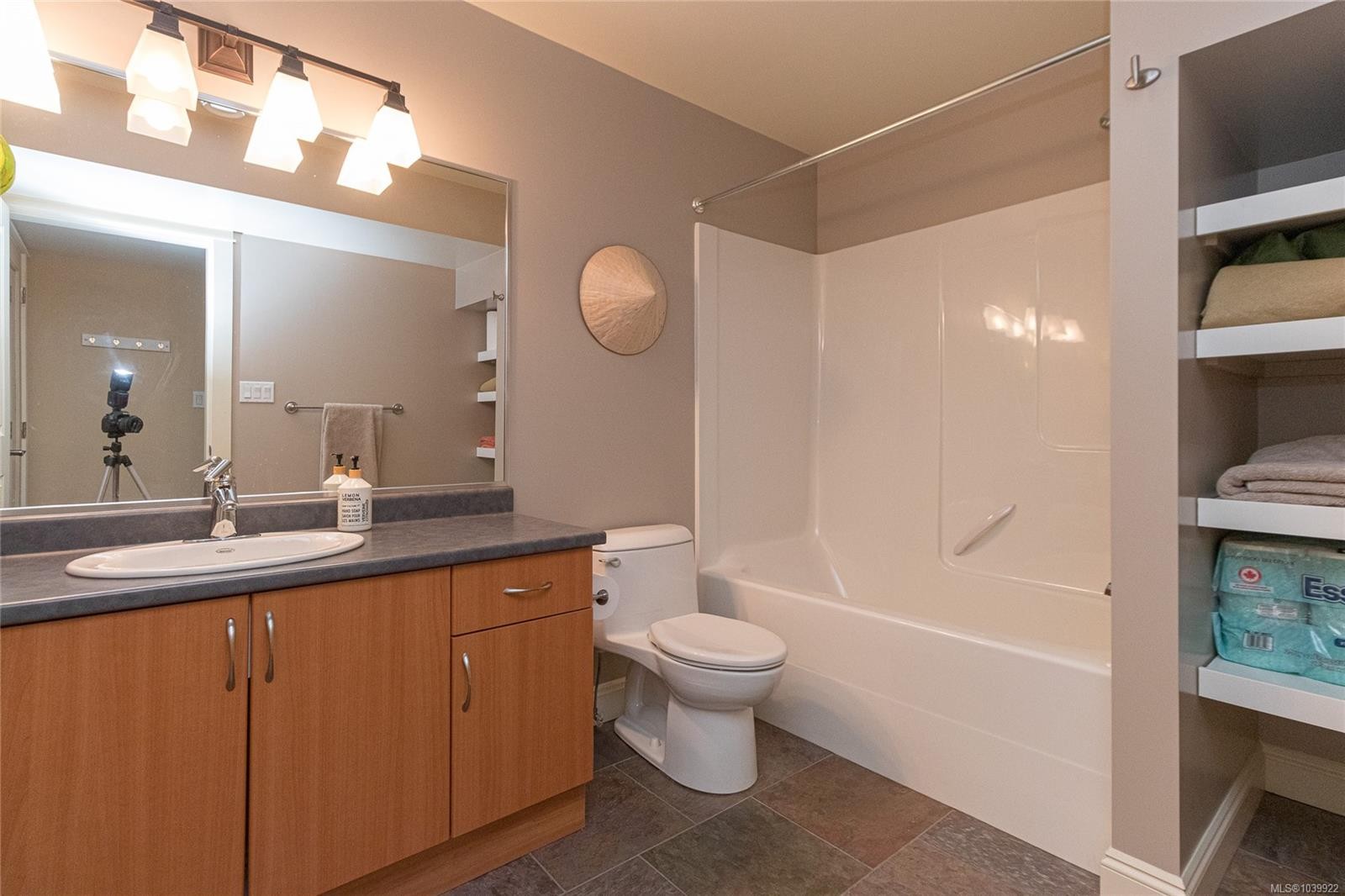 1293 Rockhampton Close, Langford, BC