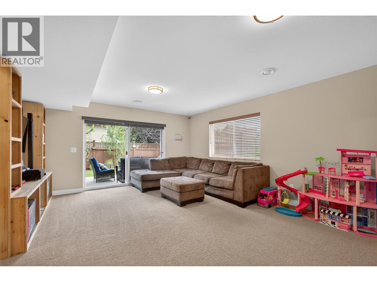 2054 Elkridge Drive, West Kelowna, BC