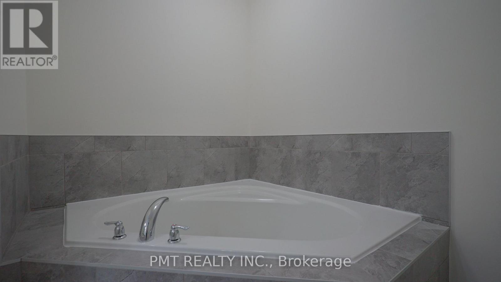 50 Robert Peel Road, Kitchener, ON