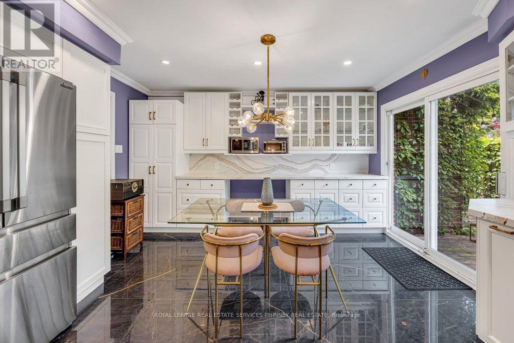 1004 Caldwell Avenue, Mississauga, ON
