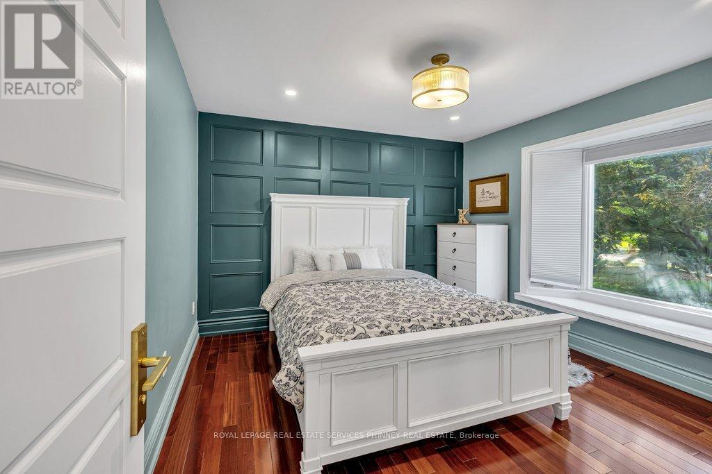 1004 Caldwell Avenue, Mississauga, ON