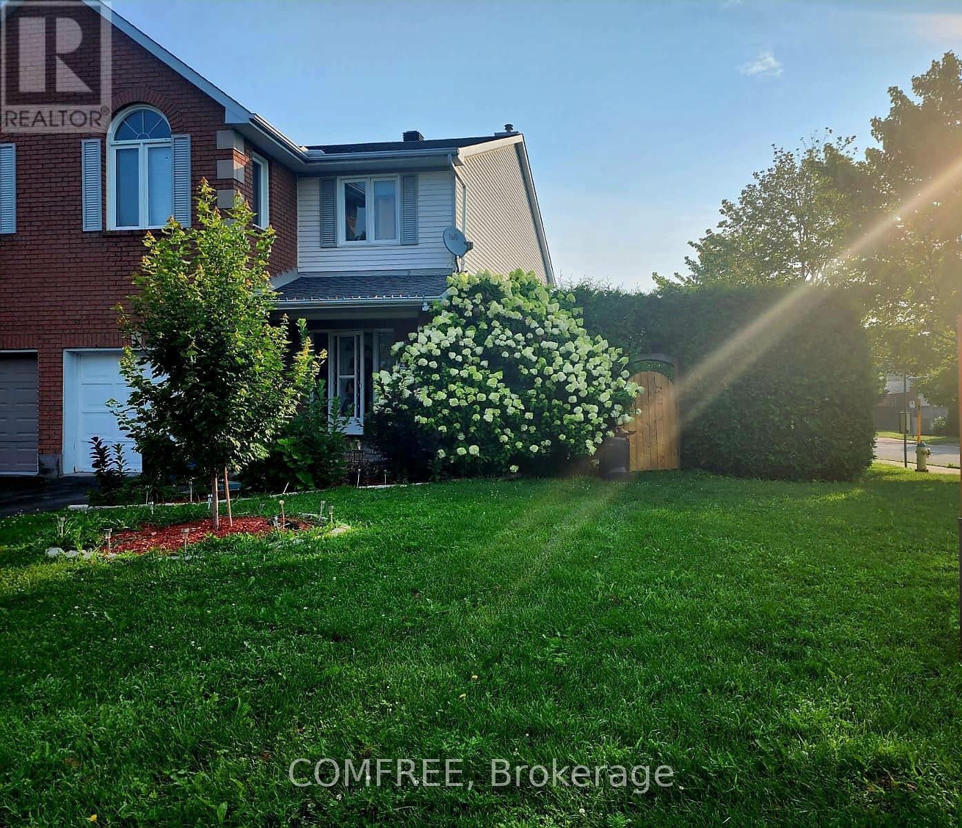 2215 Saturn Crescent, Ottawa, ON