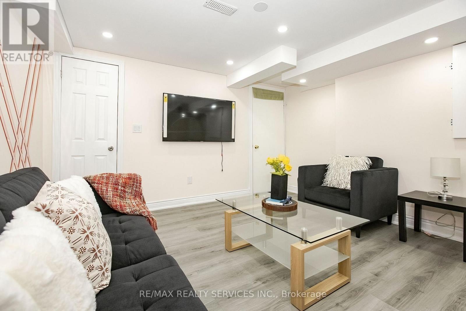 14 Eaglefield Gate, Brampton, ON