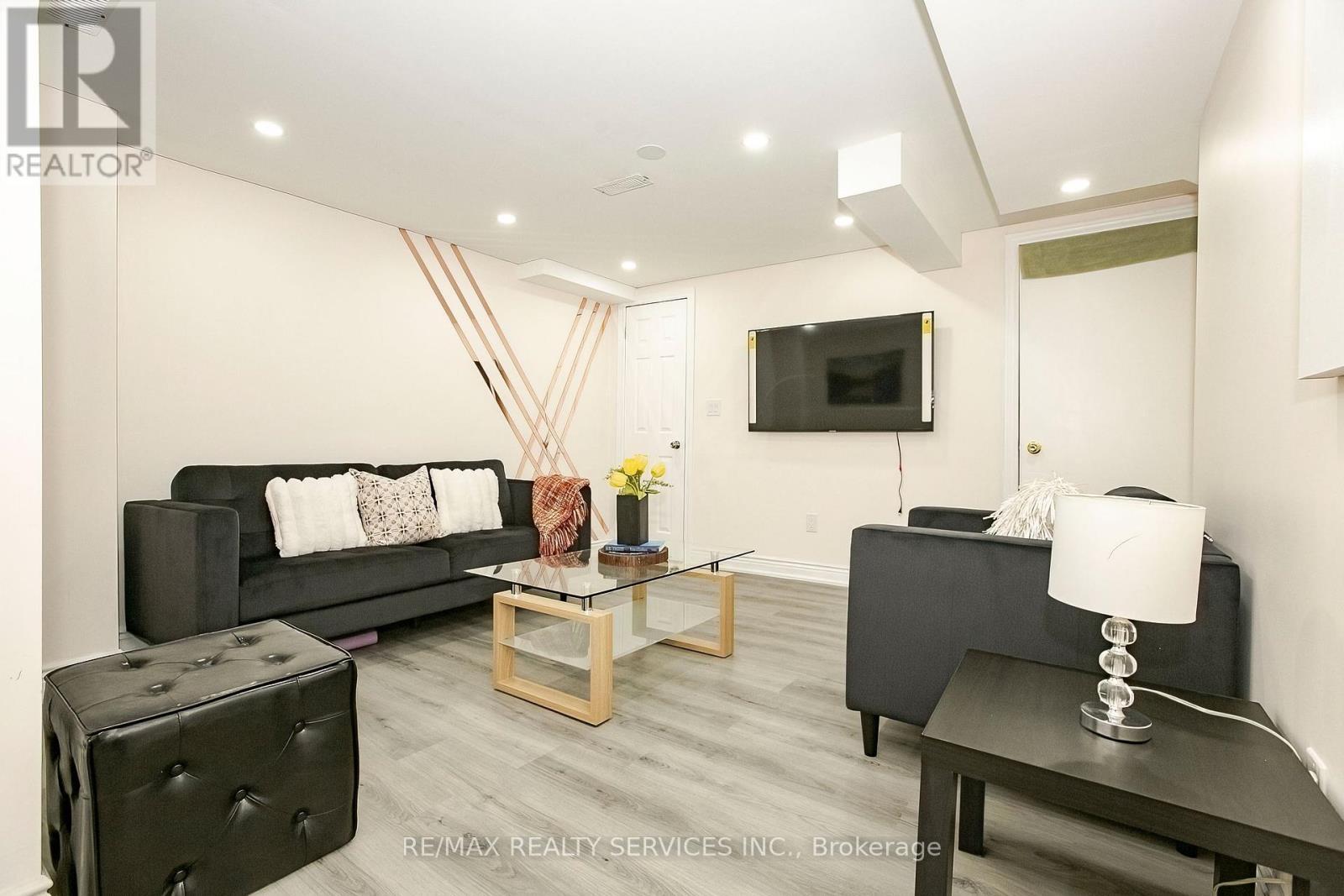 14 Eaglefield Gate, Brampton, ON