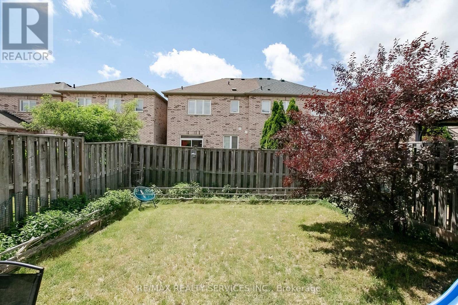 14 Eaglefield Gate, Brampton, ON