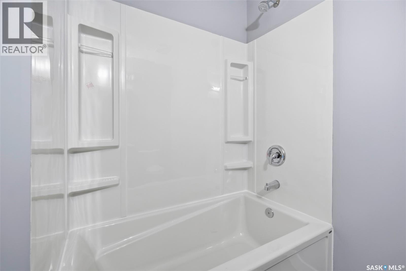 118 Smallwood Crescent, Saskatoon, SK