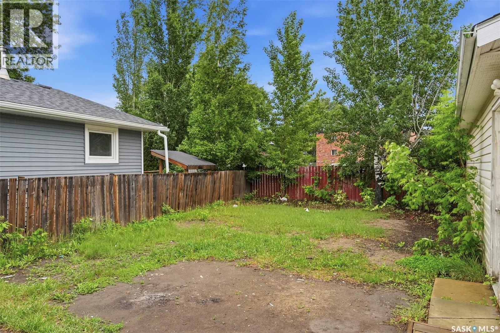 118 Smallwood Crescent, Saskatoon, SK