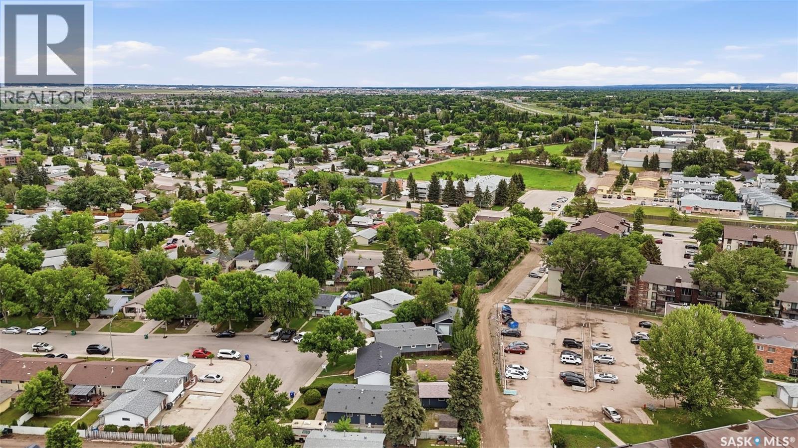 118 Smallwood Crescent, Saskatoon, SK