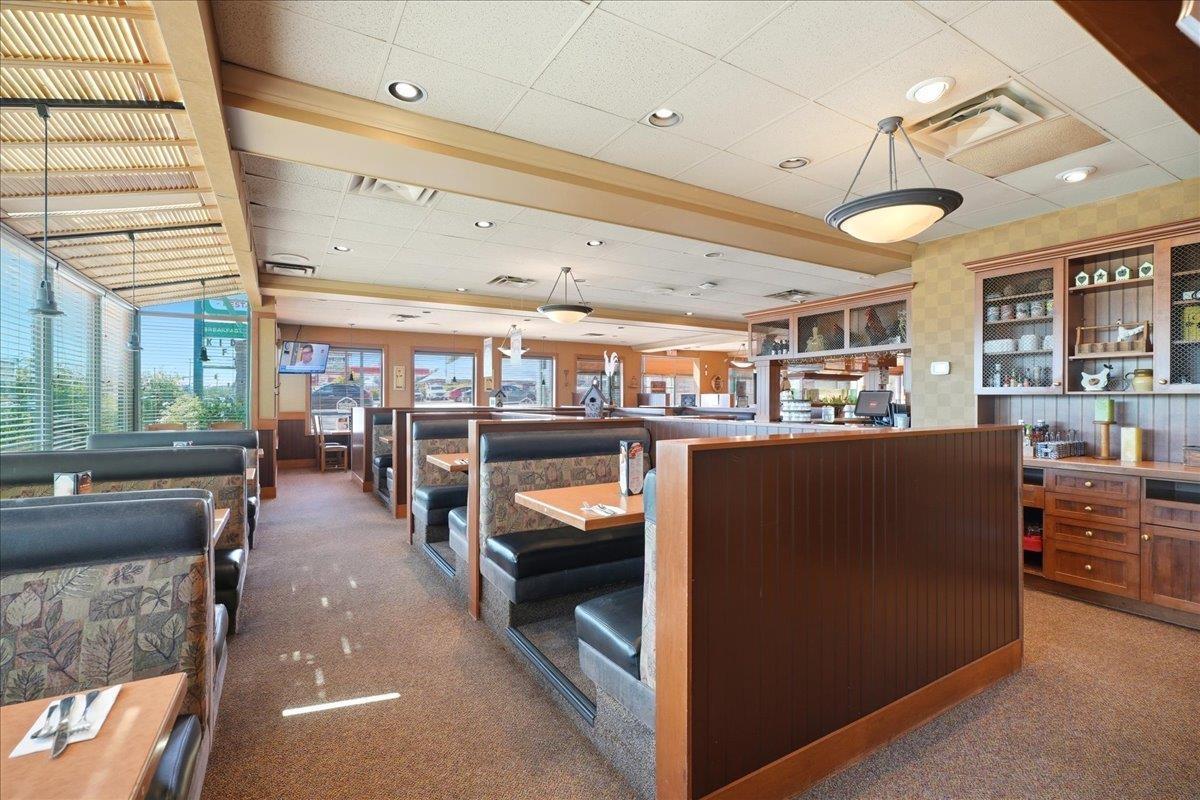 32081 Lougheed Highway, Mission, BC