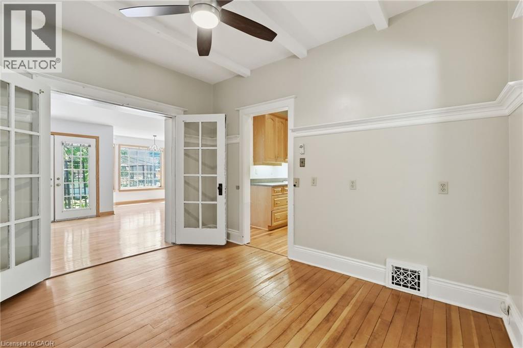 3 Ancaster Street E, Dundas, ON - Indoor Photo Showing Other Room