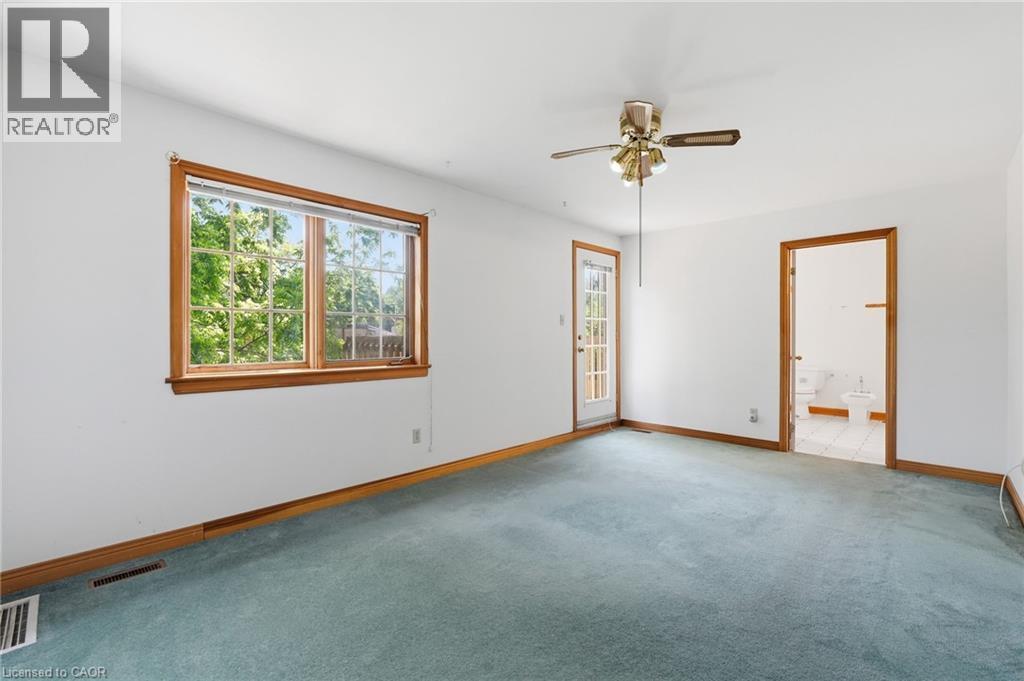 3 Ancaster Street E, Dundas, ON - Indoor Photo Showing Other Room