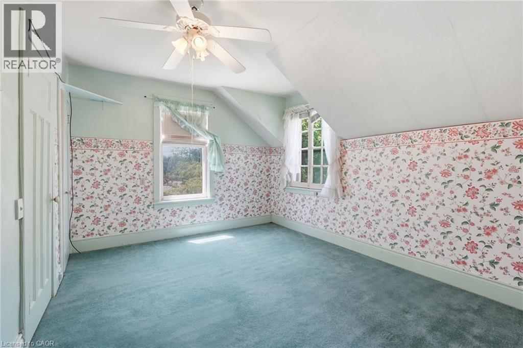 3 Ancaster Street E, Dundas, ON - Indoor Photo Showing Other Room