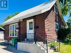 438 ROSE AVENUE Peterborough (Otonabee Ward 1), ON K9J 4E4