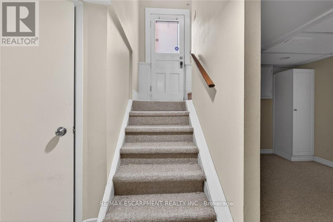 151 Holton Avenue S, Hamilton, ON