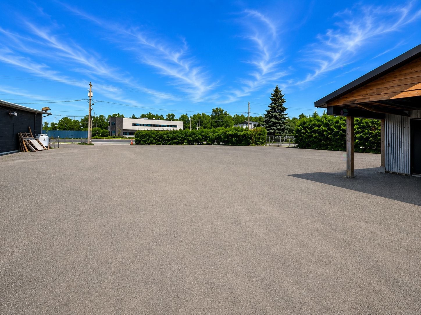 Parking - 4300 Boul. Dagenais O., Laval (Fabreville), QC - Outdoor
