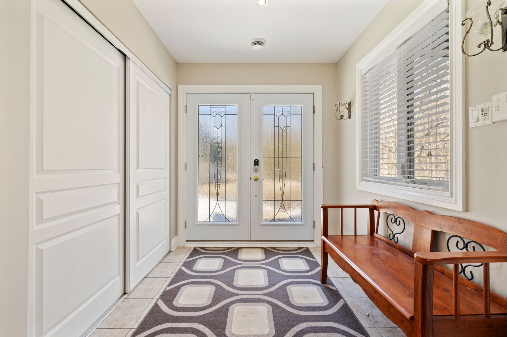 Hall d'entrée/Vestibule - 42 Ch. Higgins, Low, QC