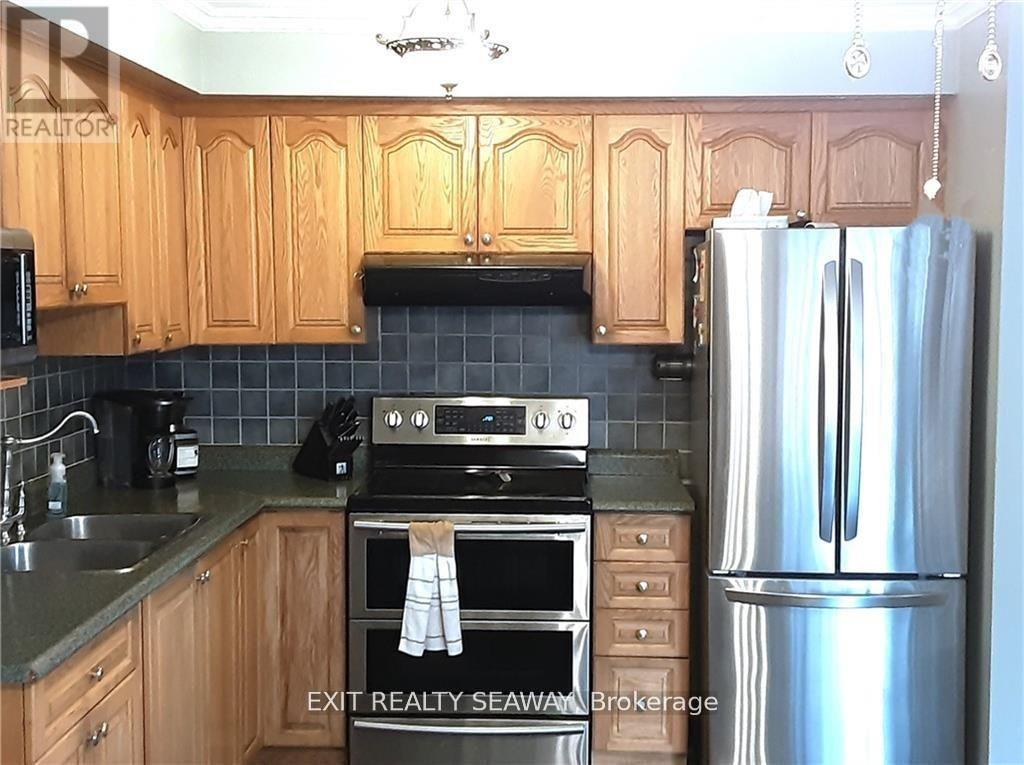 400 Lynwood Drive, Cornwall, ON