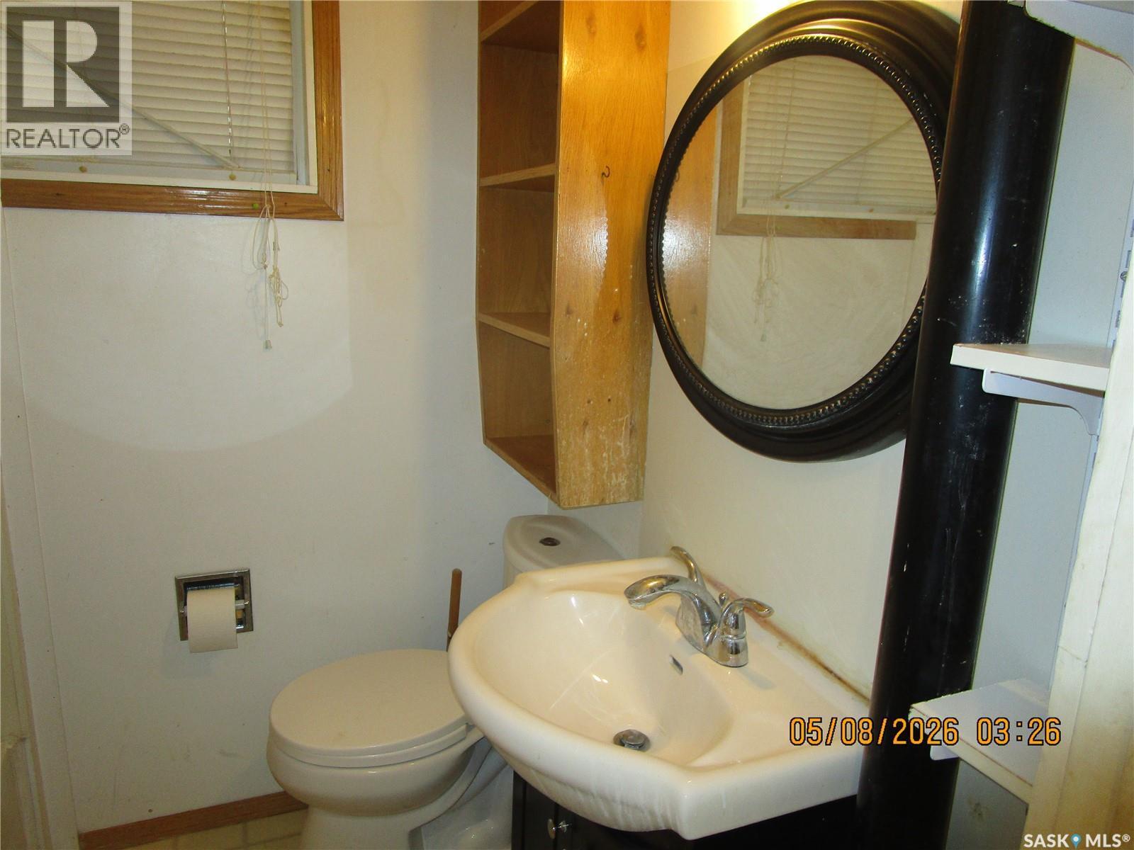 330 2Nd Avenue E, Assiniboia, SK