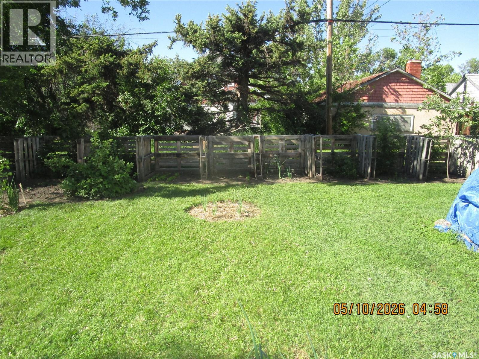 210 7Th Avenue W, Assiniboia, SK
