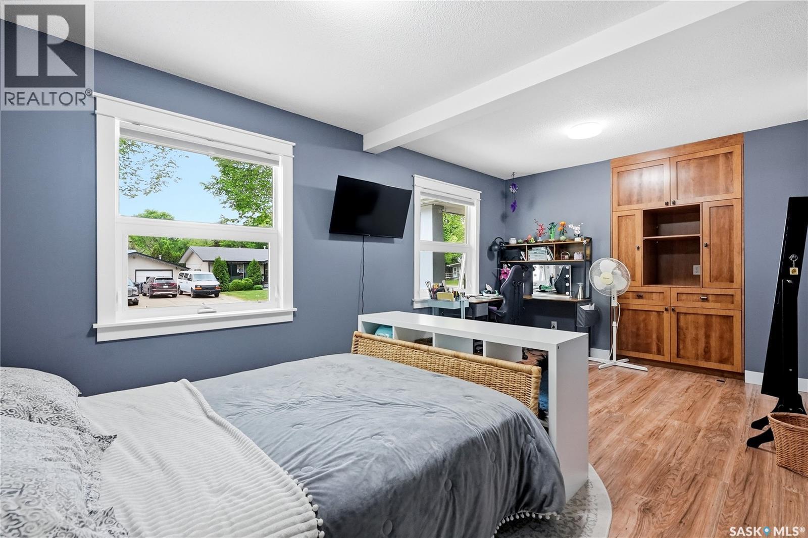 328 Carleton Drive, Saskatoon, SK