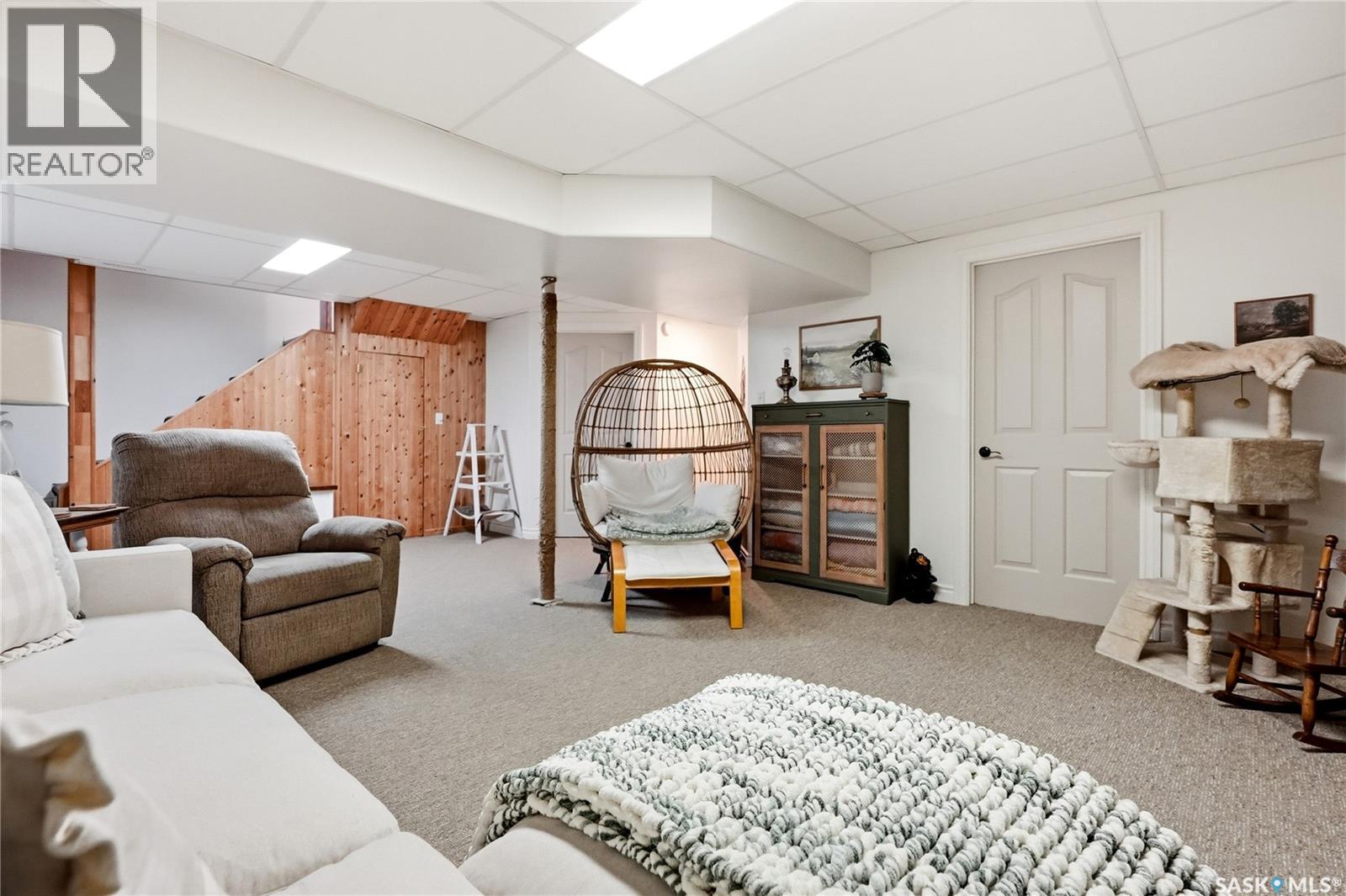 328 Carleton Drive, Saskatoon, SK