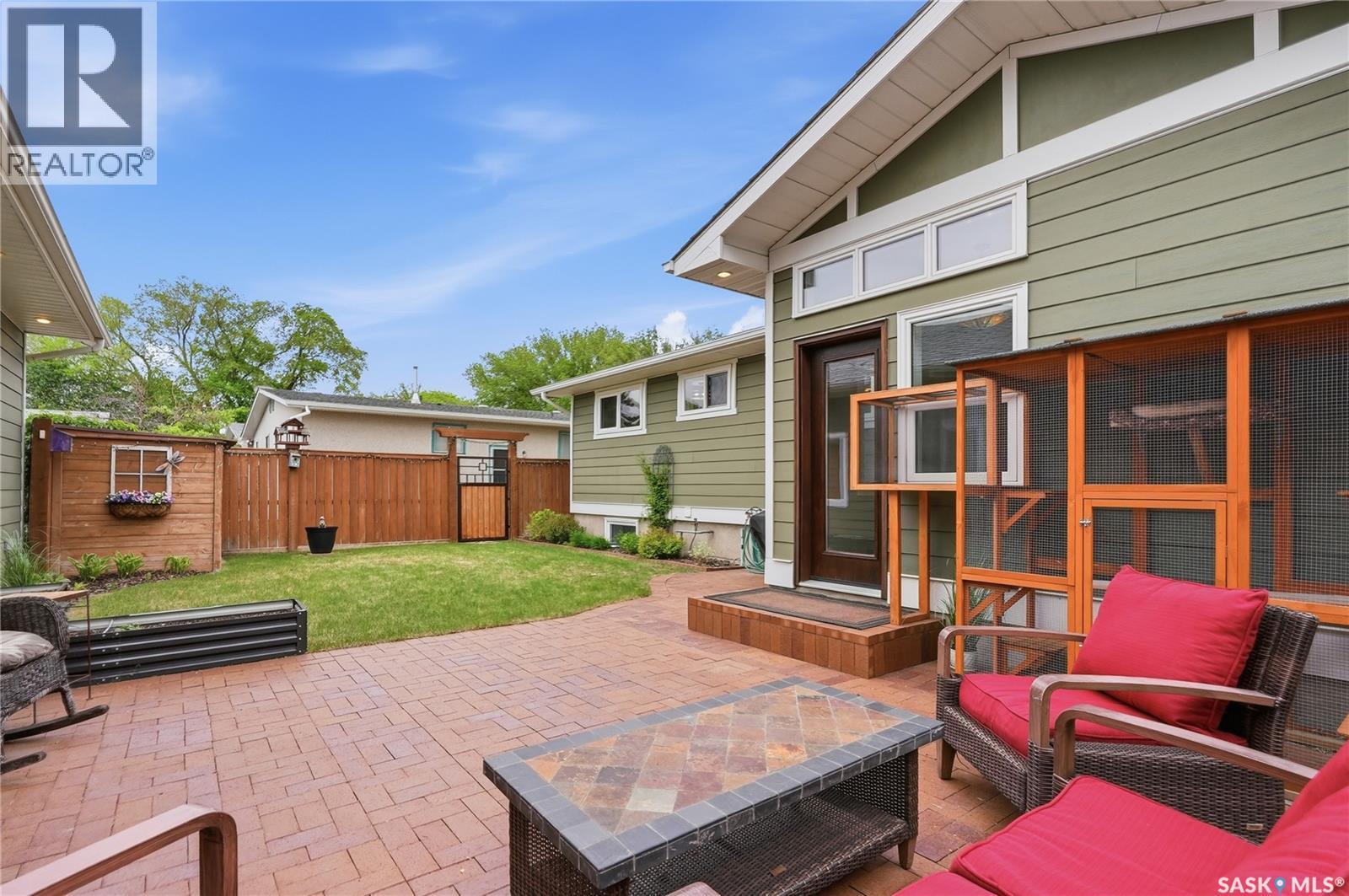 328 Carleton Drive, Saskatoon, SK