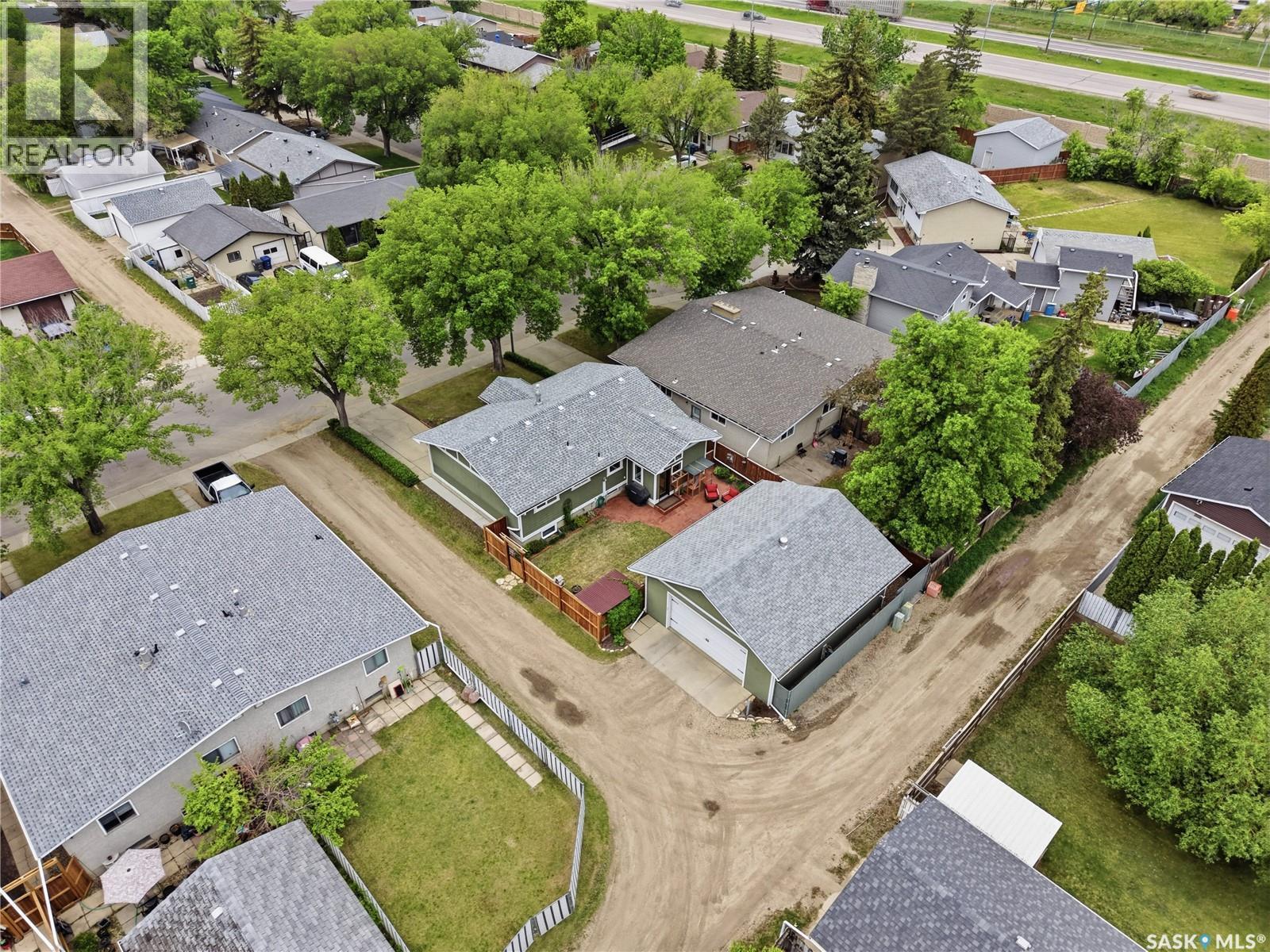 328 Carleton Drive, Saskatoon, SK
