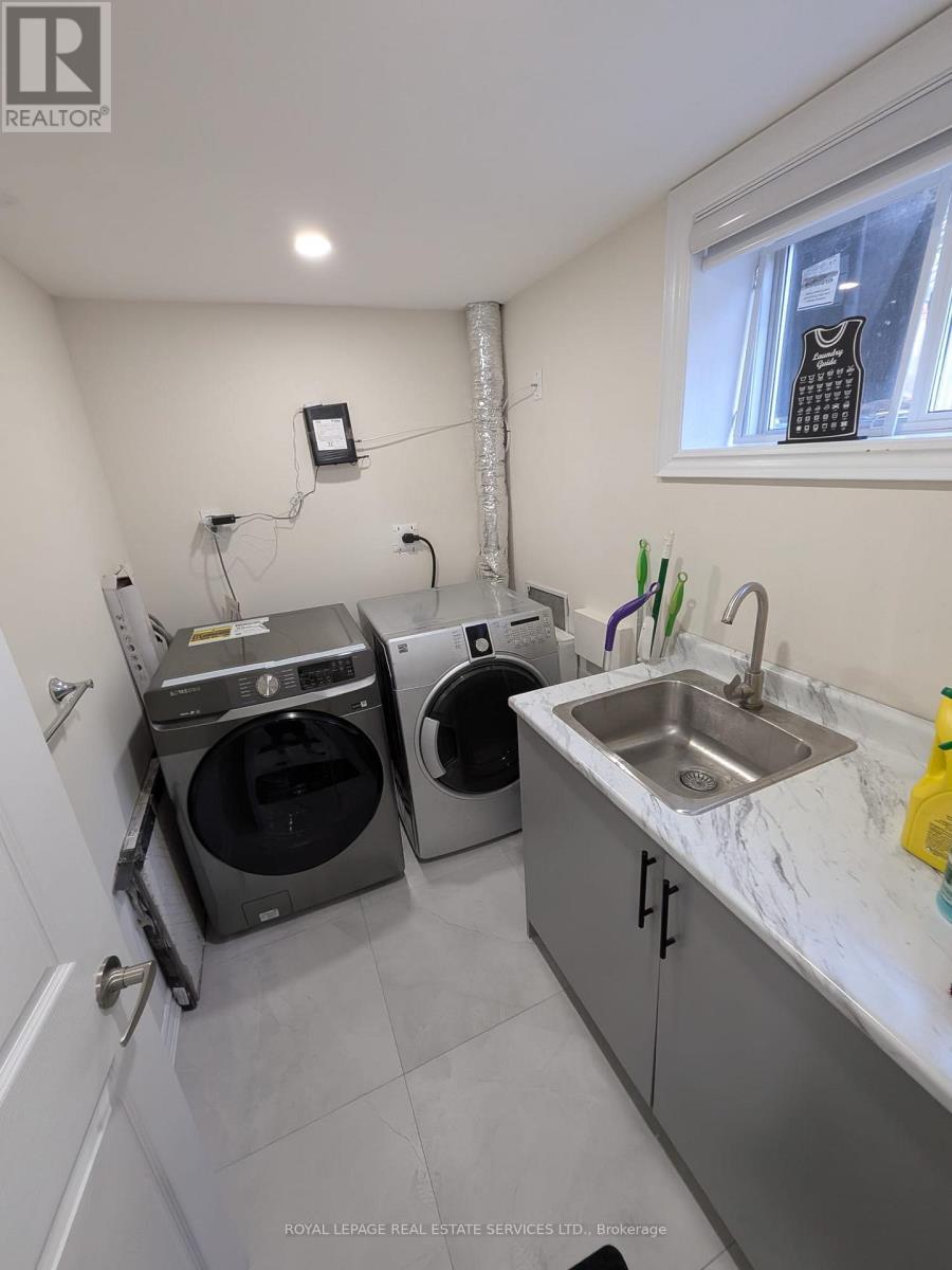 372 Highside Drive, Milton, ON