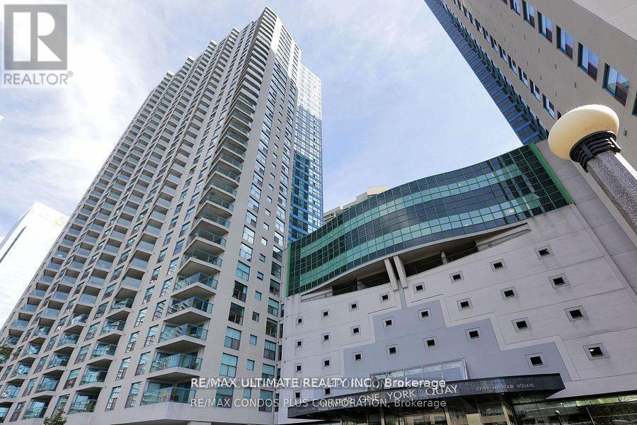 601 - 77 Harbour Square, Toronto, ON