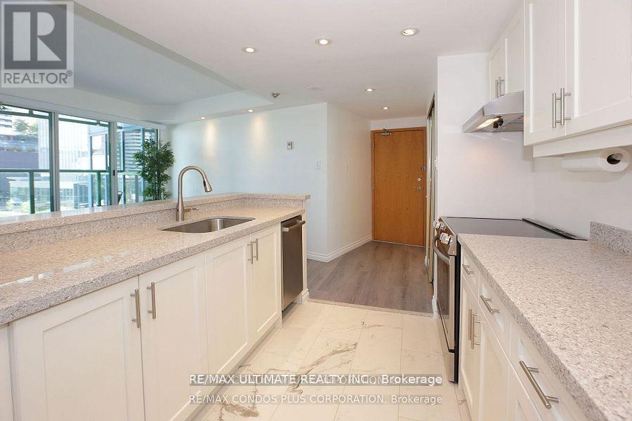 601 - 77 Harbour Square, Toronto, ON