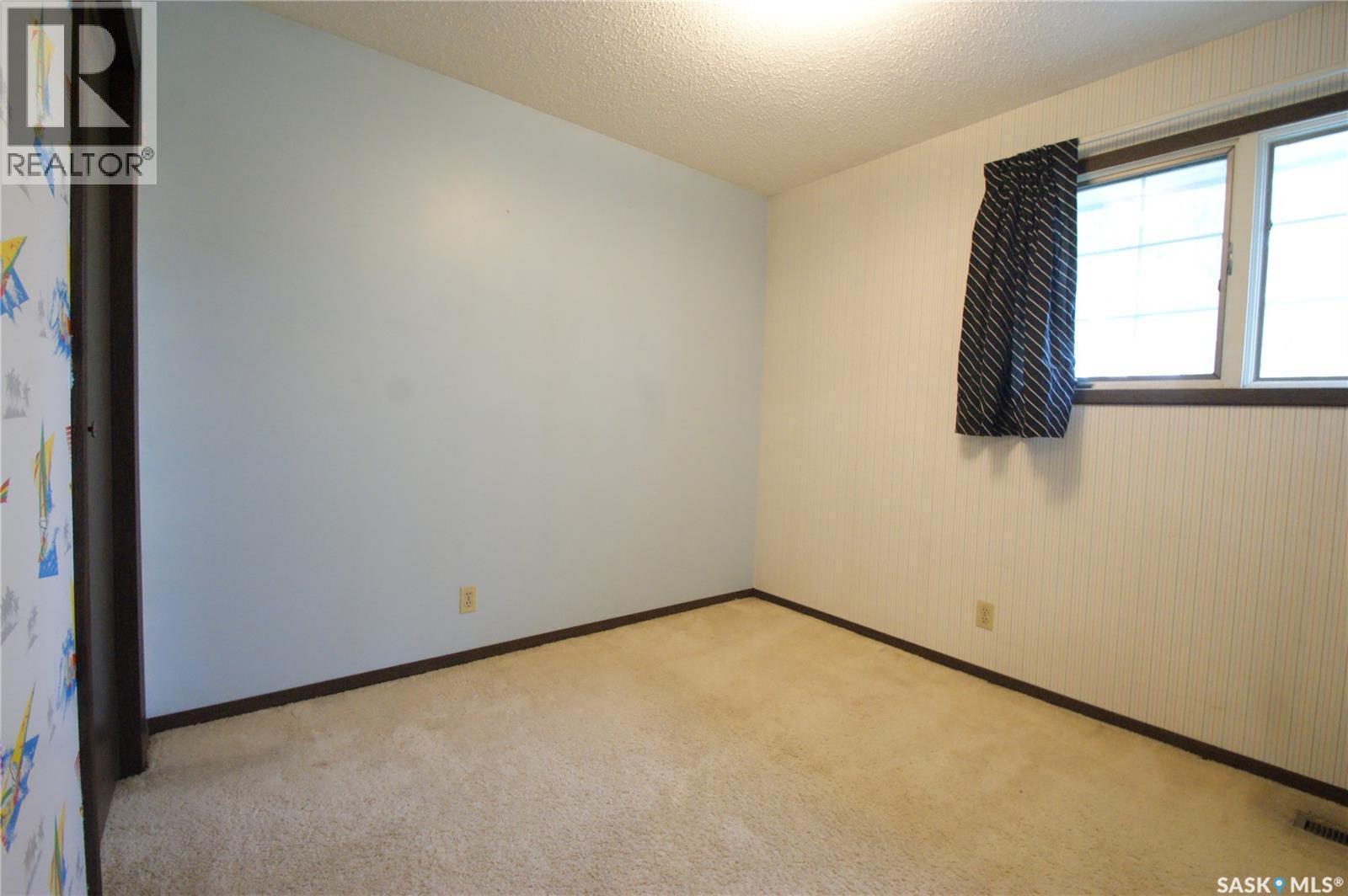 99 Assiniboine Drive, Saskatoon, SK