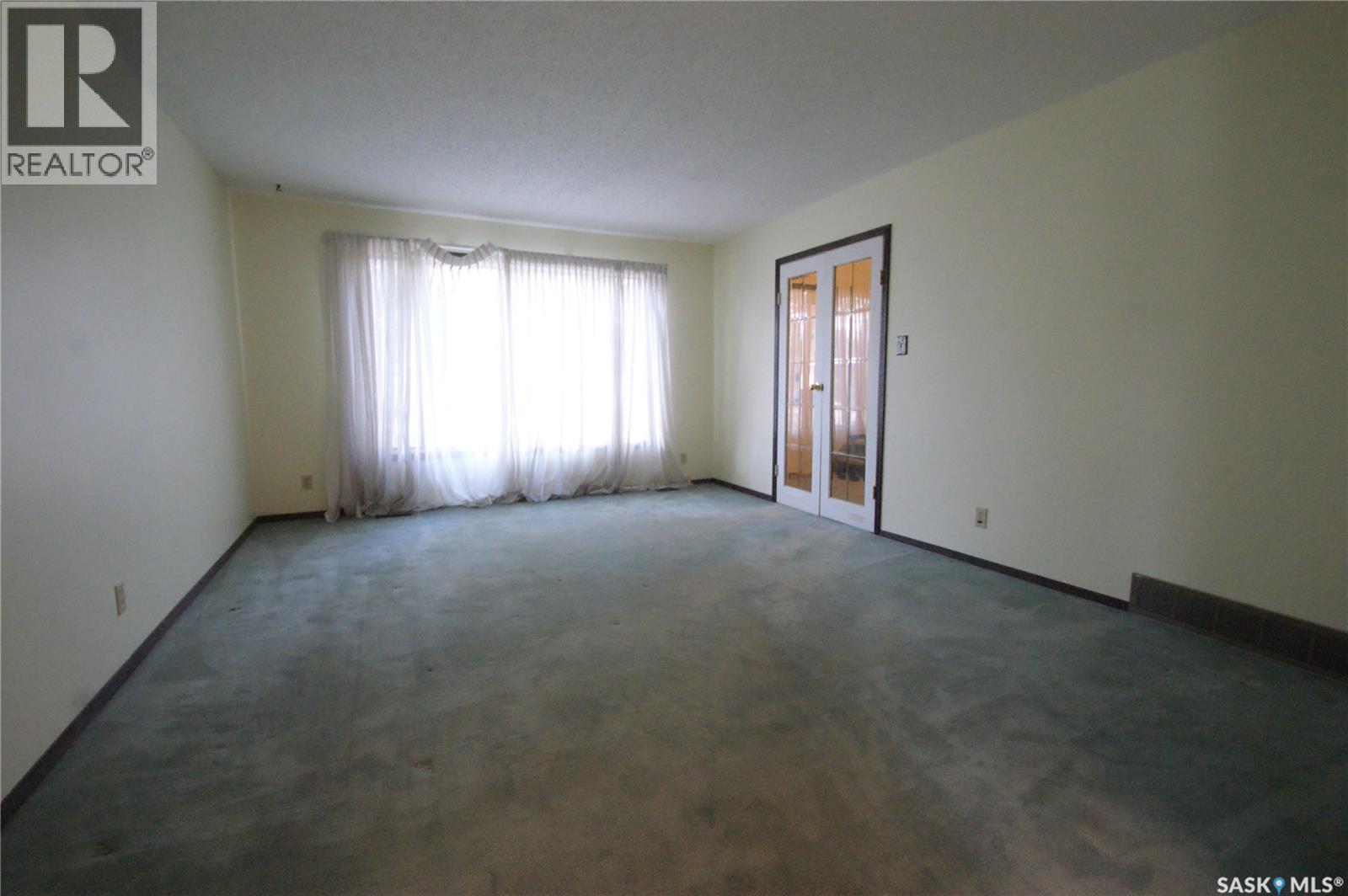 99 Assiniboine Drive, Saskatoon, SK