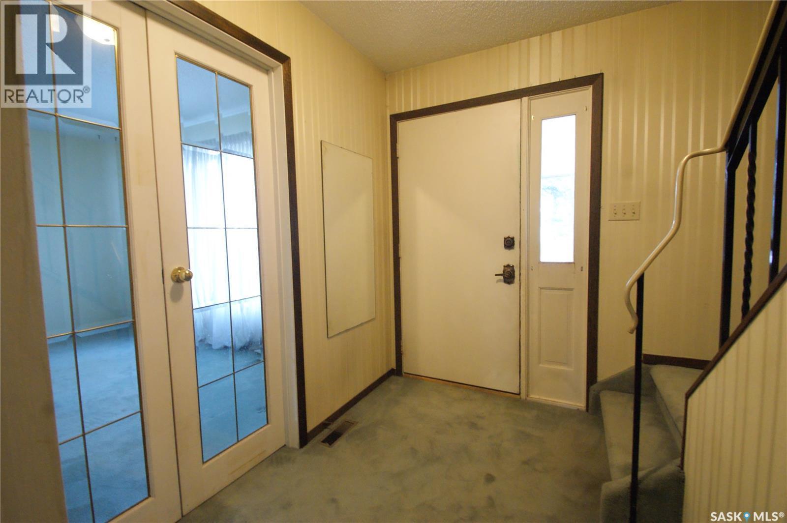 99 Assiniboine Drive, Saskatoon, SK