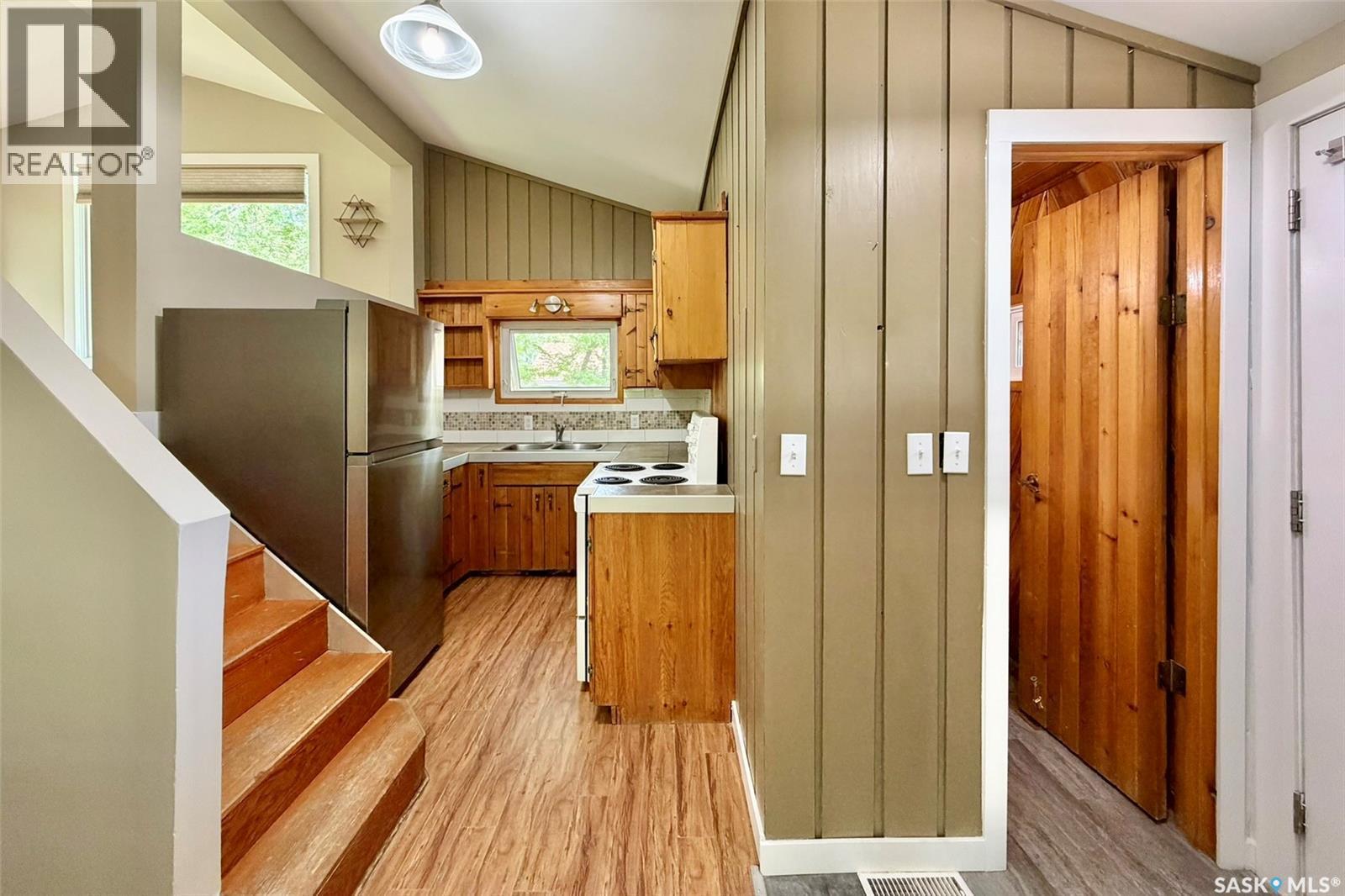 458 7Th Street E, Regina Beach, SK