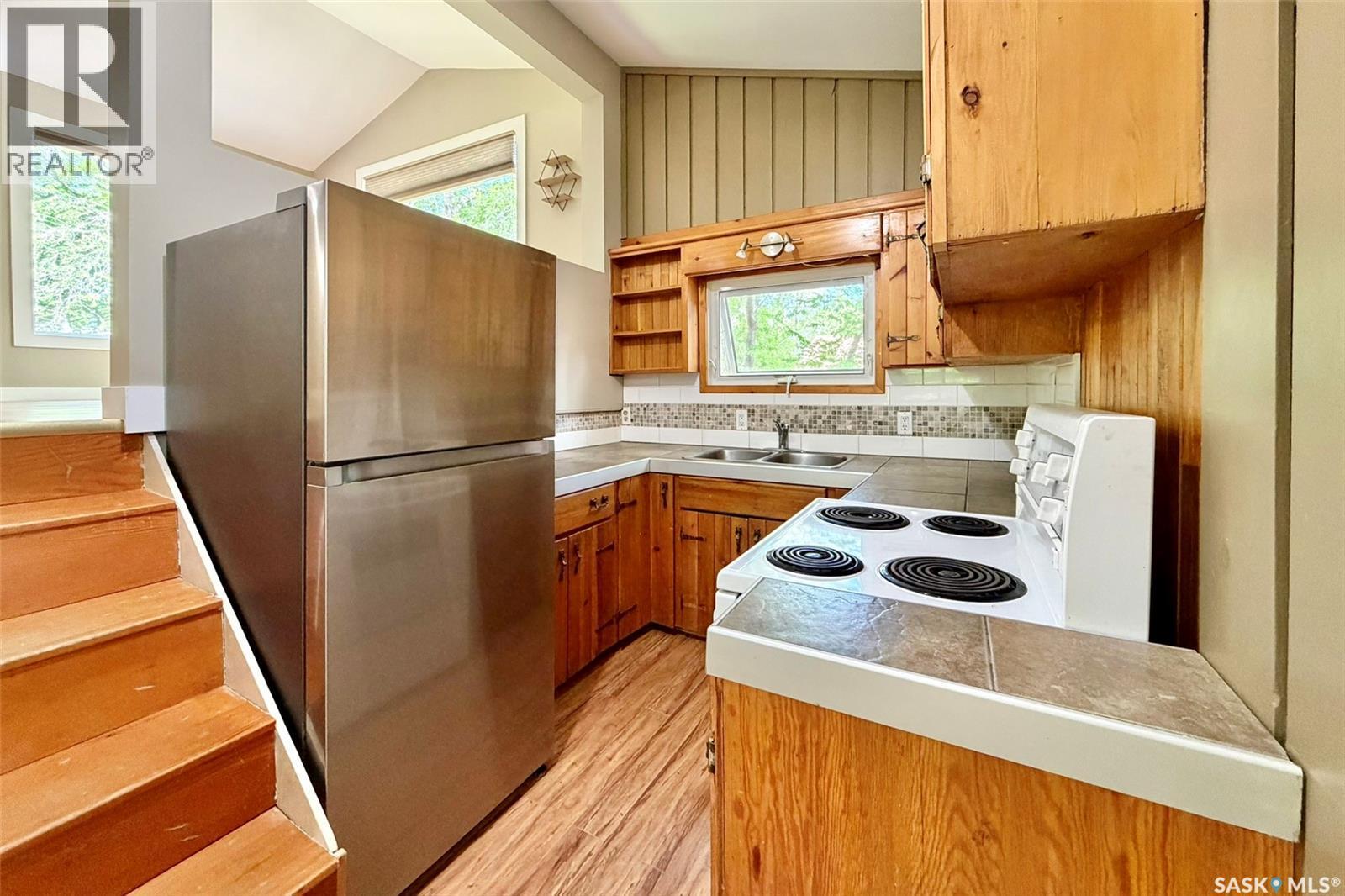 458 7Th Street E, Regina Beach, SK