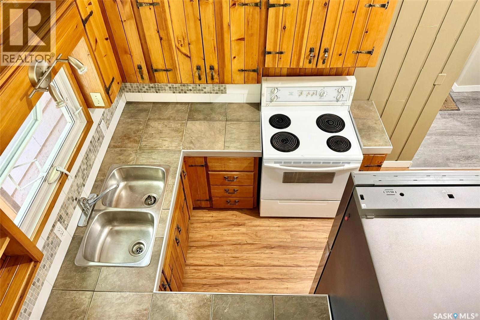458 7Th Street E, Regina Beach, SK