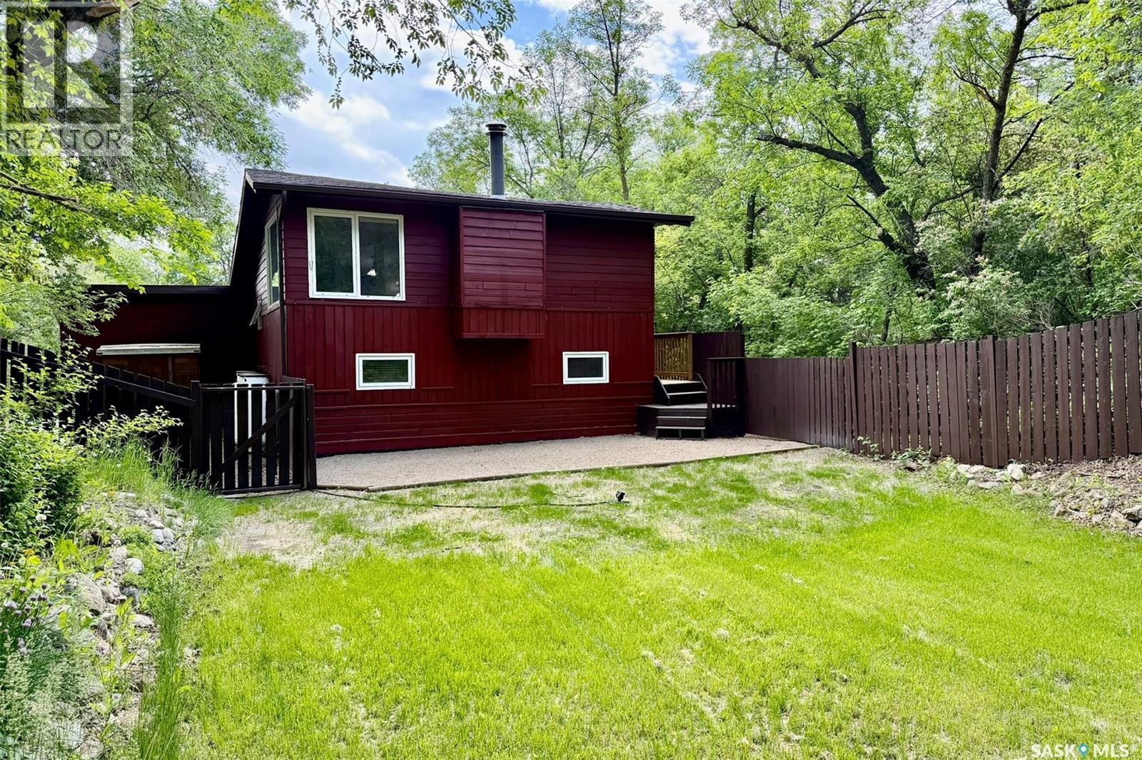 458 7Th Street E, Regina Beach, SK