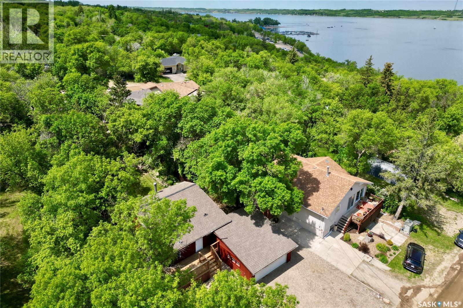 458 7Th Street E, Regina Beach, SK