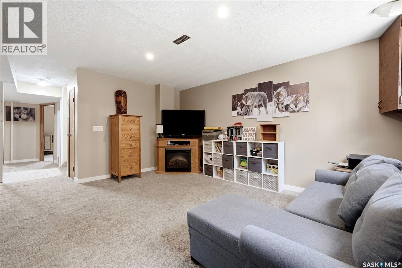 22 Salemka Crescent, Regina, SK