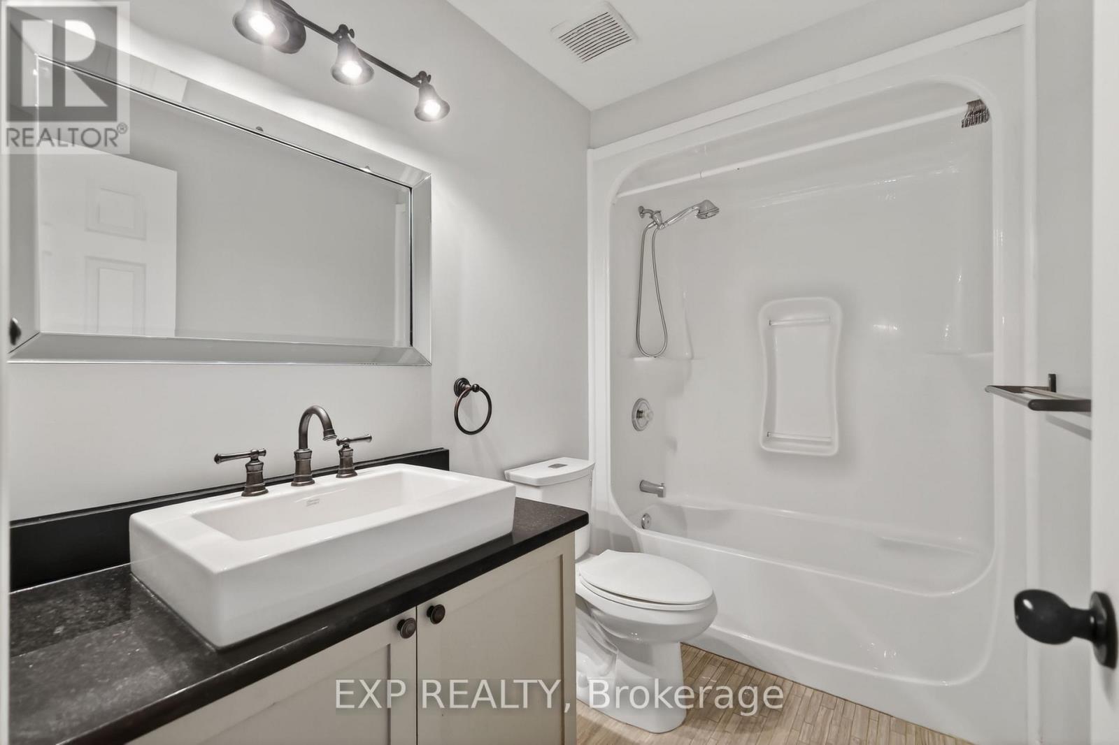 11 Boulder Way, Ottawa, ON