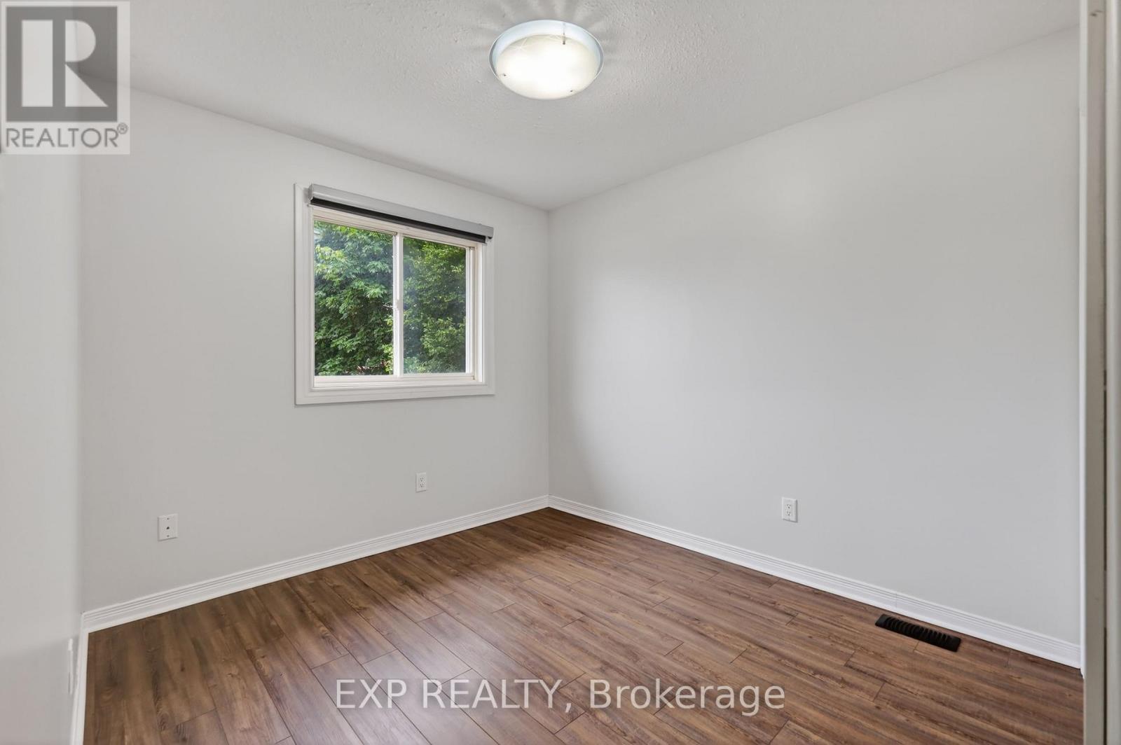 11 Boulder Way, Ottawa, ON