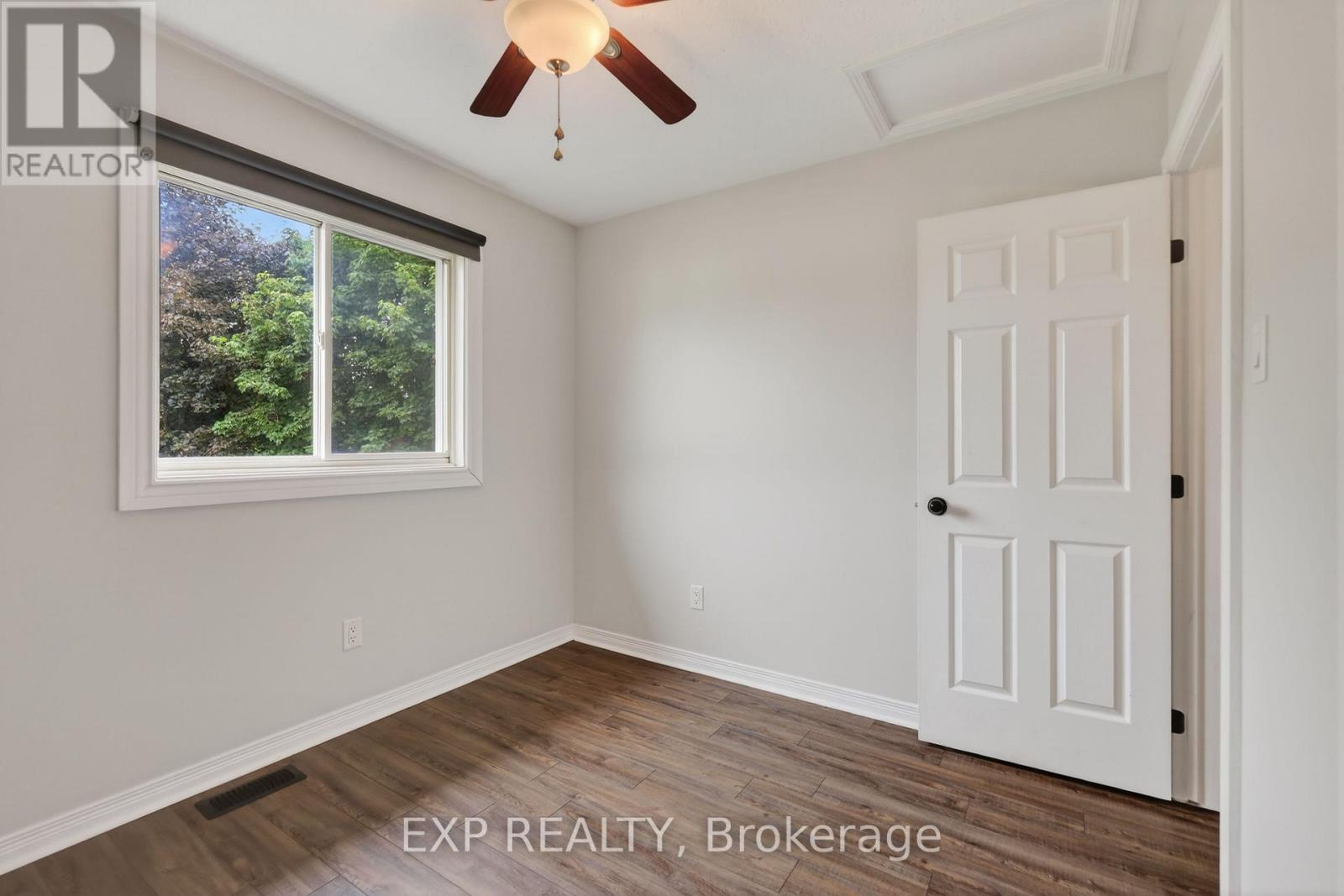 11 Boulder Way, Ottawa, ON