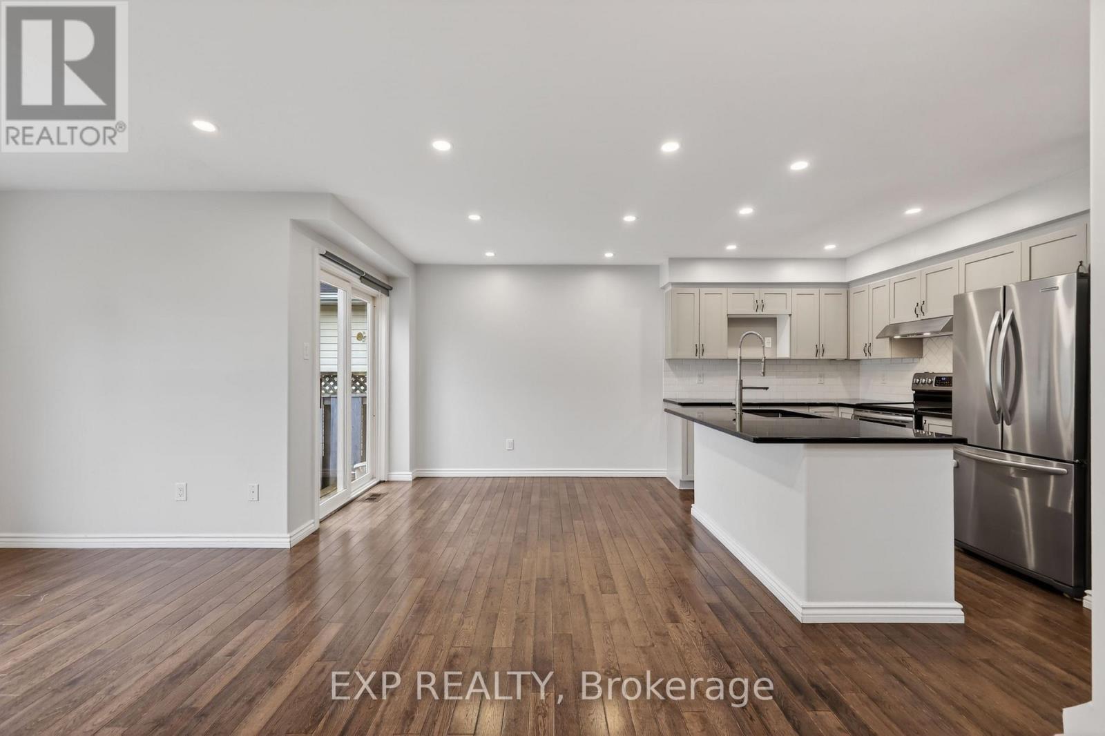 11 Boulder Way, Ottawa, ON