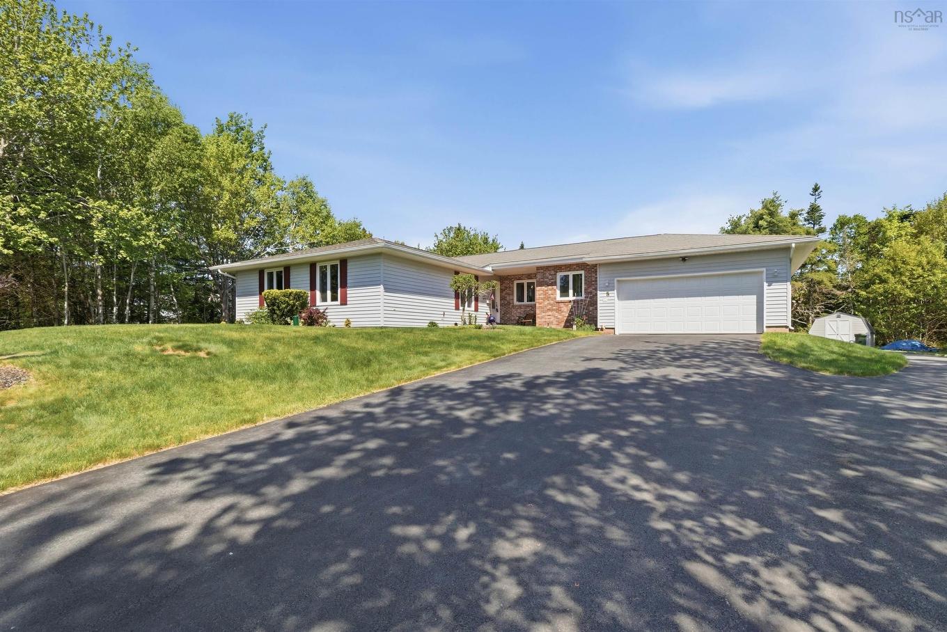 5 Juniper Way, Hubley, NS